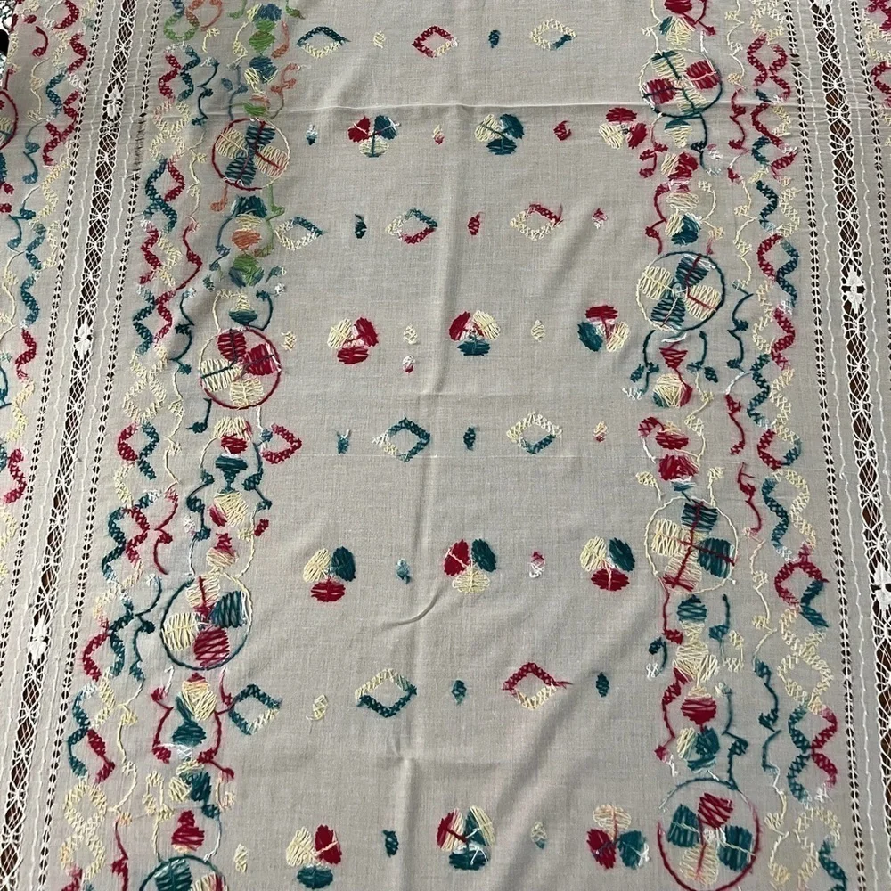 Boho Hand Embroidered Cut Work Lace Linen Tablecloth Cottage Farmhouse Style
